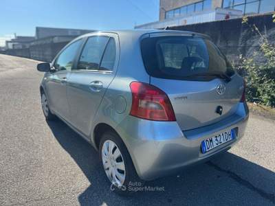 Toyota Yaris null usata Travagliato
