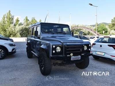 Land Rover Defender Defender 110 2.2 TD4 Station Wagon Argento usata Carsoli