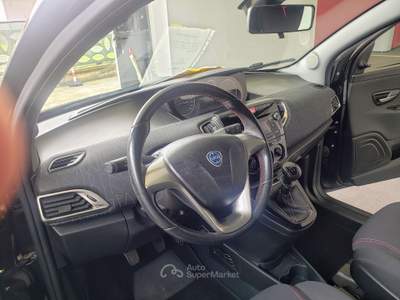 Lancia Ypsilon SI neopatentati - solo 76000 km usata MATHI