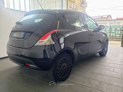 Lancia Ypsilon SI neopatentati - solo 76000 km usata MATHI
