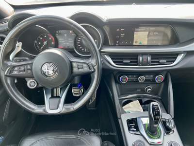 Alfa Romeo Stelvio AT8 Q4 GT Junior Oro usata Monopoli