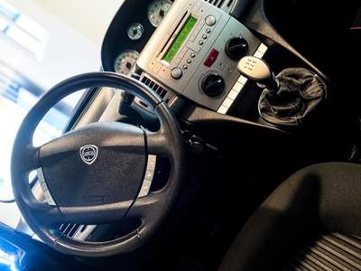 Lancia Ypsilon allestimento ecochic diva tetto panoramico Grigio usata Torino