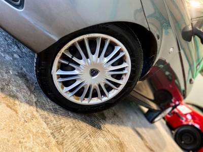Lancia Ypsilon allestimento ecochic diva tetto panoramico Grigio usata Torino