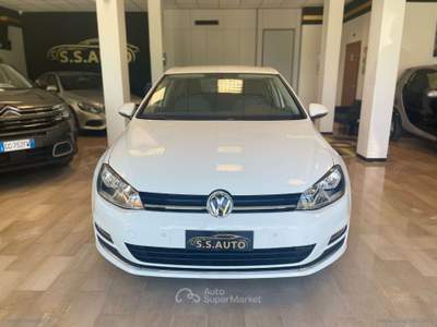 Volkswagen Golf Golf 2.0 TDI 5p. Highline BMT Bianco usata San Mauro Pascoli