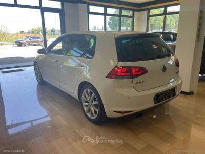 Volkswagen Golf Golf 2.0 TDI 5p. Highline BMT Bianco usata San Mauro Pascoli