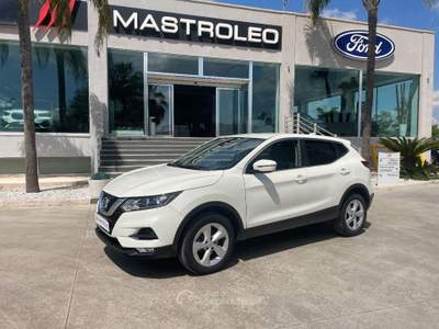 Nissan Qashqai 1.5 dCi Business Bianco usata Lucugnano