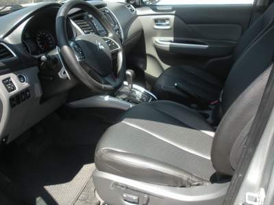 Mitsubishi L200 pick-up AUTOMATICO Argento usata Frosinone