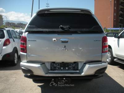 Mitsubishi L200 pick-up AUTOMATICO Argento usata Frosinone