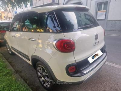 Fiat 500L 1.6 Multijet  Trekking NEOPATENTATI Bianco usata Galliate