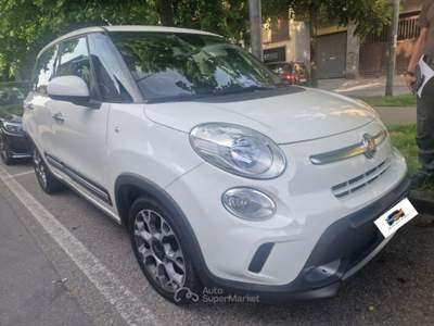 Fiat 500L 1.6 Multijet  Trekking NEOPATENTATI Bianco usata Galliate
