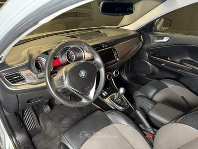 Alfa Romeo Giulietta 2.0 JTDm-2 150 CV Exclusive Argento usata Bastia Umbra