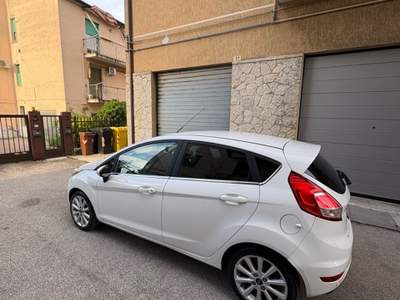 Ford Fiesta ford fiesta  Bianco usata Fabriano