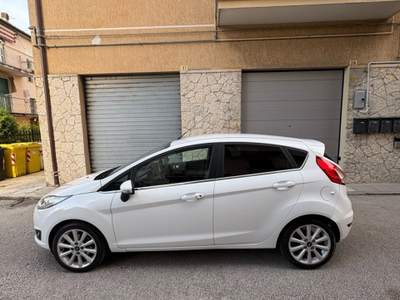 Ford Fiesta ford fiesta  Bianco usata Fabriano