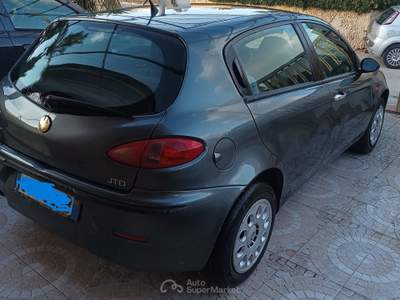 Alfa Romeo 147 Alfa Romeo 147 1900JTD discrete condizioni Avola Verde usata Avola