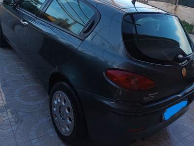 Alfa Romeo 147 Alfa Romeo 147 1900JTD discrete condizioni Avola Verde usata Avola