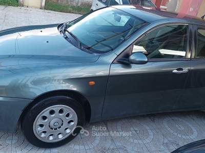 Alfa Romeo 147 Alfa Romeo 147 1900JTD discrete condizioni Avola Verde usata Avola