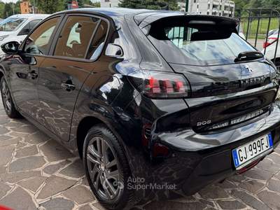 Peugeot 208 1.2 puretech GT s&s 100cv Unico Proprietario Nero usata Lesmo