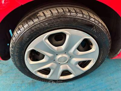 Ford Fiesta - 1,2cc 60cv - 5 PORTE - UNIPROPRIETARIO - NEOPATENTATO Rosso usata Oderzo