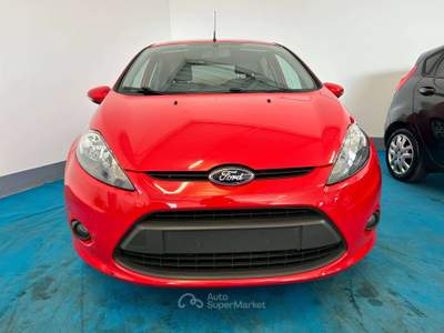 Ford Fiesta - 1,2cc 60cv - 5 PORTE - UNIPROPRIETARIO - NEOPATENTATO Rosso usata Oderzo