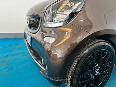 Smart ForTwo - 1.0cc "Youngster" 71cv - NEOPATENTATO Marrone usata Oderzo