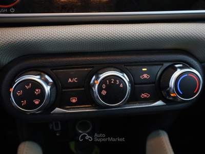 Nissan Micra Micra Acenta dCi 90 5 porte Grigio usata Milano