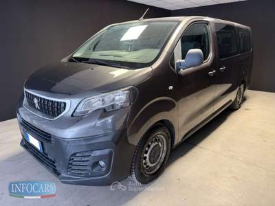 Peugeot Expert BlueHDi 150 cv 9 Posti - Passo Lungo Prezzo + iva Grigio usata Este