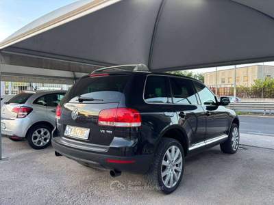 Volkswagen Touareg Touareg I 2003 3.0 V6 tdi tiptronic dpf Nero usata Giugliano in Campania