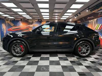 Porsche Cayenne 3.0 V6 S E-Hybrid Nero usata Calenzano