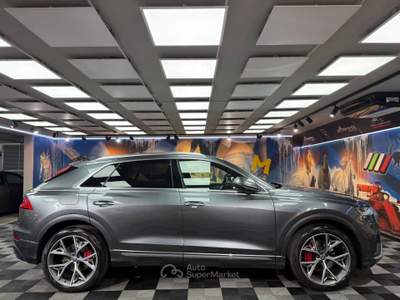 Audi Q8 286 CV quattro tiptronic (307) Grigio usata Calenzano