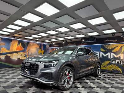 Audi Q8 286 CV quattro tiptronic (307) Grigio usata Calenzano