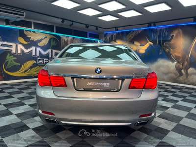 BMW Serie 7 750i 750i Eccelsa auto (784) Argento usata Calenzano