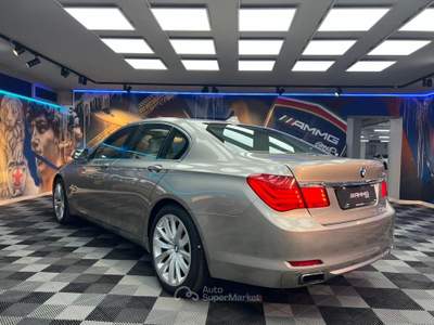 BMW Serie 7 750i 750i Eccelsa auto (784) Argento usata Calenzano