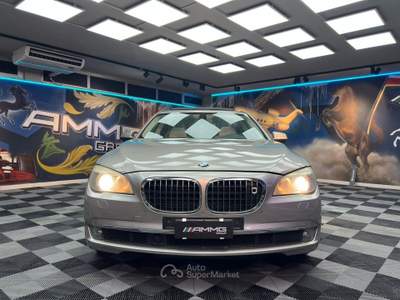 BMW Serie 7 750i 750i Eccelsa auto (784) Argento usata Calenzano