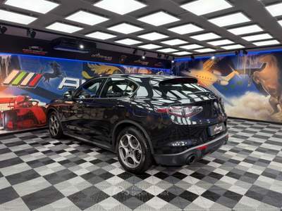 Alfa Romeo Stelvio AT8 RWD Tributo Italiano (426) Nero usata Calenzano