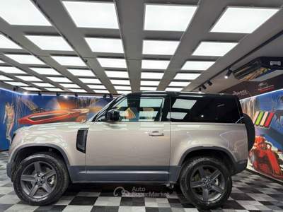 Land Rover Defender 200 CV AWD Auto X-Dynamic SE (303) Grigio usata Calenzano
