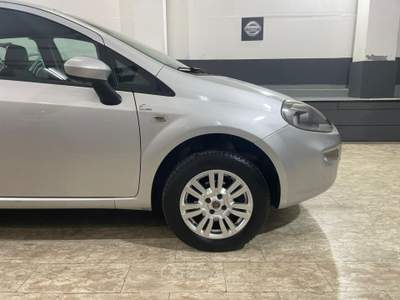 Fiat Punto 5 porte Natural Power Virgin Radio Grigio usata Giugliano in Campania