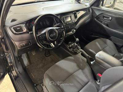 Kia Carens 115 CV Class Nero usata Giugliano in Campania