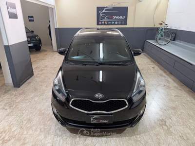 Kia Carens 115 CV Class Nero usata Giugliano in Campania