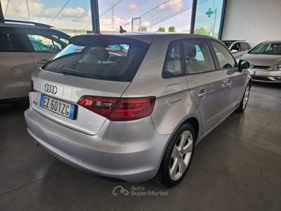 Audi A3 A3 III 2013 Sportback Sportback 1.6 tdi Ambition 110cv s-tronic E6 Argento usata Martinengo