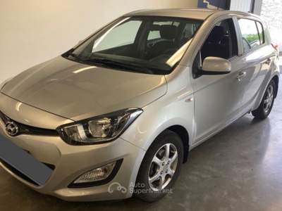 Hyundai i20 5p. RATE / FINANZIAMENTI Grigio usata Benevento