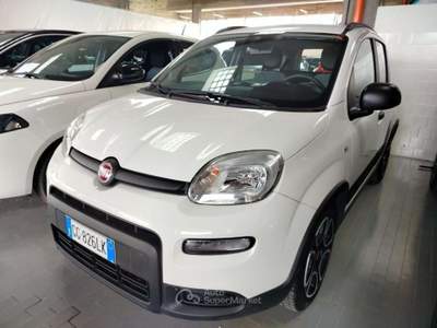 Fiat Panda 1.0 Hybrid City Cross MY22 Bianco usata Cesena