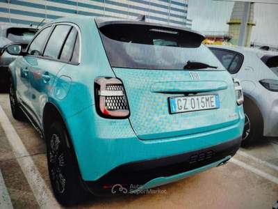 Fiat 600 Hybrid 145cv DCT FULL PACK STYLE CONFORT Blu/Azzurro usata Cesena