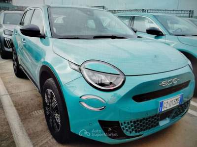 Fiat 600 Hybrid 145cv DCT FULL PACK STYLE CONFORT Blu/Azzurro usata Cesena