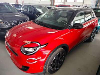 Fiat 600 Hybrid 100 CV DCT MHEV La Prima Rosso usata Cesena