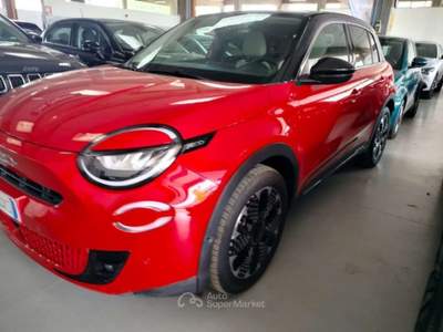 Fiat 600 Hybrid 100 CV DCT MHEV La Prima Rosso usata Cesena Fiat 600 Hybrid 100 CV DCT MHEV La Prima Rosso usata Cesena