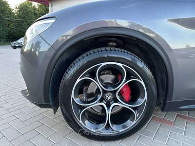 Alfa Romeo Stelvio 2.2 t Super Q4 210cv auto my19 UNIPRO BOOKSERVICE Grigio usata San Felice sul Panaro