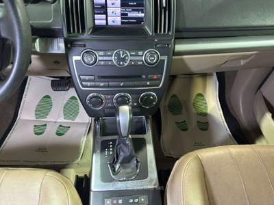 Land Rover Freelander 2.2 sd4 SE 4wd 190cv auto usata Vercelli