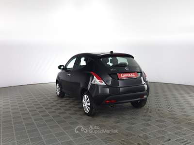 Lancia Ypsilon Ypsilon 1.0 FireFly 5 porte S&S Hybrid Gold Nero usata Verona