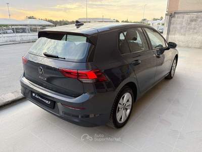 Volkswagen Golf 2.0 TDI 150 CV DSG SCR Life LUCI AMBIENTE Grigio usata Carovigno