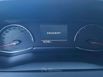 Peugeot 2008 2008 II 2020 1.2 puretech Allure s Bianco usata Pompei